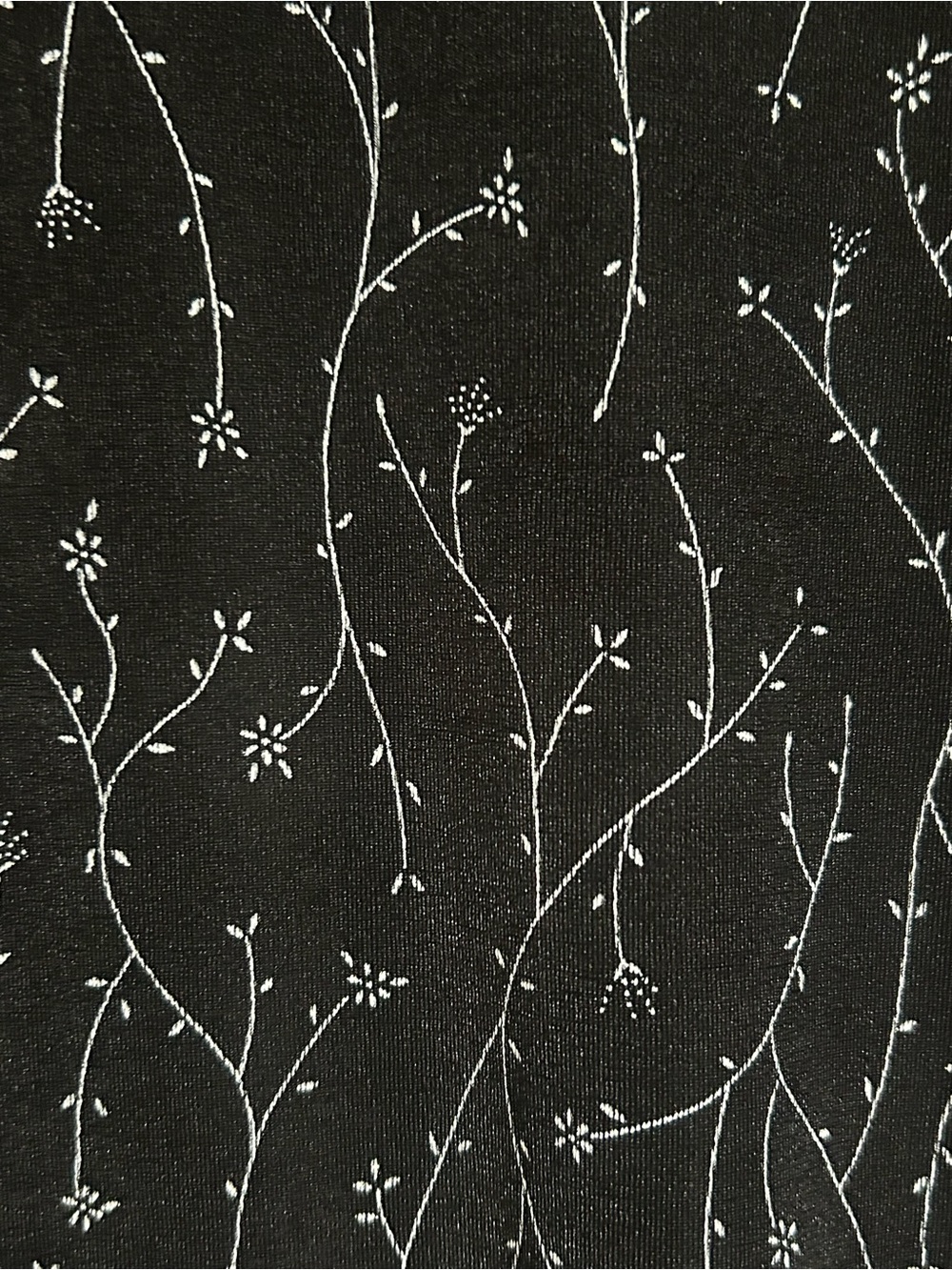 Briggs New York Black Tee with White Vine Motif - Picture 4 of 8